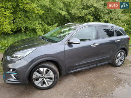 Кіа Niro 2019 у Львові на Automoto.ua Сірий Кіа Niro, об'ємом двигуна 0 л та пробігом 159 тис. км за 17200 $, фото 1 на Automoto.ua