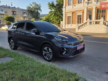 Серый Киа Niro, объемом двигателя 0 л и пробегом 101 тыс. км за 18000 $, фото 1 на Automoto.ua