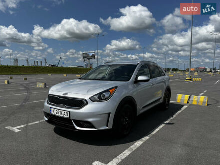 Серый Киа Niro, объемом двигателя 1.6 л и пробегом 60 тыс. км за 18000 $, фото 1 на Automoto.ua