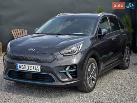 Киа Niro 2019 в Тернополе на Automoto.ua Серый Киа Niro, объемом двигателя 0 л и пробегом 86 тыс. км за 18499 $, фото 1 на Automoto.ua