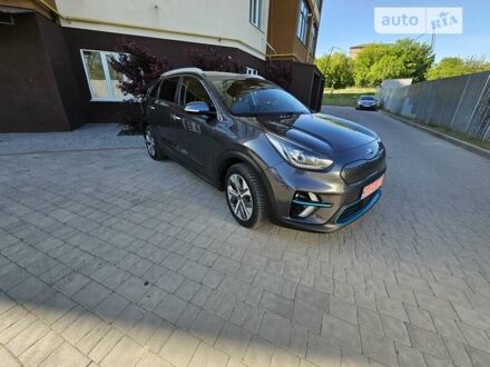 Сірий Кіа Niro, об'ємом двигуна 0 л та пробігом 129 тис. км за 18800 $, фото 1 на Automoto.ua