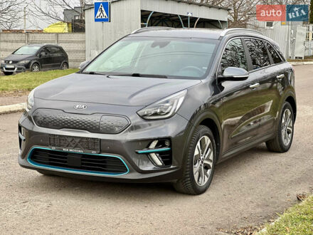 Сірий Кіа Niro, об'ємом двигуна 0 л та пробігом 70 тис. км за 19399 $, фото 1 на Automoto.ua