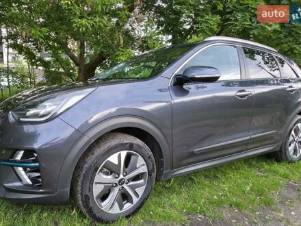 Кіа Niro 2019 у Ирпене на Automoto.ua Сірий Кіа Niro, об'ємом двигуна 0 л та пробігом 138 тис. км за 17980 $, фото 1 на Automoto.ua