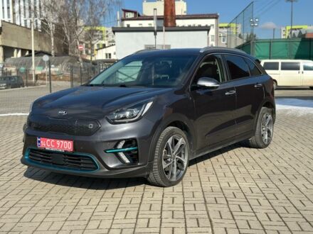 Киа Niro 2019 в Львове на Automoto.ua Серый Киа Niro, объемом двигателя 0 л и пробегом 151 тыс. км за 16750 $, фото 1 на Automoto.ua