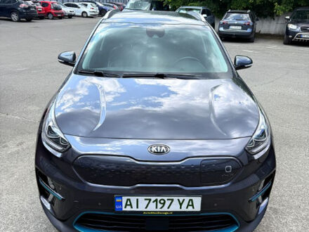 Киа Niro 2019 в Киеве на Automoto.ua Серый Киа Niro, объемом двигателя 0 л и пробегом 155 тыс. км за 18500 $, фото 1 на Automoto.ua