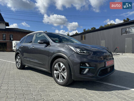Сірий Кіа Niro, об'ємом двигуна 0 л та пробігом 103 тис. км за 20500 $, фото 1 на Automoto.ua