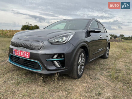 Сірий Кіа Niro, об'ємом двигуна 0 л та пробігом 103 тис. км за 20520 $, фото 1 на Automoto.ua
