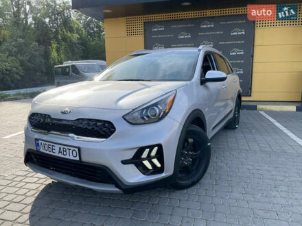 Киа Niro 2020 в Львове на Automoto.ua Серый Киа Niro, объемом двигателя 1.58 л и пробегом 181 тыс. км за 16000 $, фото 1 на Automoto.ua