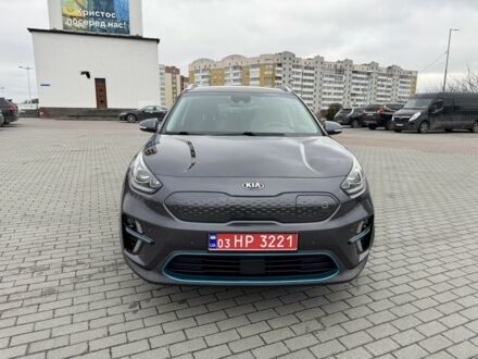 Серый Киа Niro, объемом двигателя 0 л и пробегом 146 тыс. км за 17100 $, фото 1 на Automoto.ua