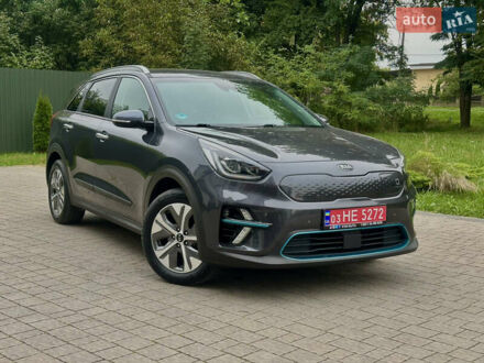 Серый Киа Niro, объемом двигателя 0 л и пробегом 132 тыс. км за 19150 $, фото 1 на Automoto.ua