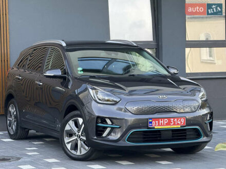 Киа Niro 2020 в Трускавце на Automoto.ua Серый Киа Niro, объемом двигателя 0 л и пробегом 70 тыс. км за 19250 $, фото 1 на Automoto.ua