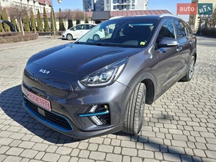 Киа Niro 2020 в Ивано-Франковске на Automoto.ua Серый Киа Niro, объемом двигателя 0 л и пробегом 140 тыс. км за 17300 $, фото 1 на Automoto.ua