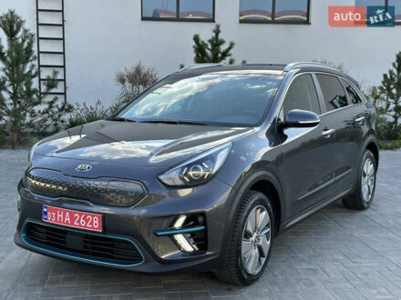 Сірий Кіа Niro, об'ємом двигуна 0 л та пробігом 147 тис. км за 17999 $, фото 1 на Automoto.ua