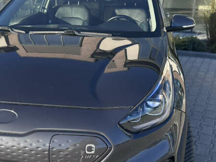 Сірий Кіа Niro, об'ємом двигуна 0 л та пробігом 87 тис. км за 18500 $, фото 1 на Automoto.ua