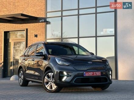 Серый Киа Niro, объемом двигателя 0 л и пробегом 74 тыс. км за 18200 $, фото 1 на Automoto.ua
