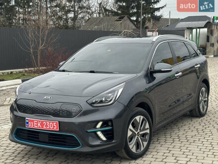 Киа Niro 2020 в Волочиске на Automoto.ua Серый Киа Niro, объемом двигателя 0 л и пробегом 102 тыс. км за 18500 $, фото 1 на Automoto.ua