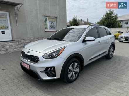 Сірий Кіа Niro, об'ємом двигуна 1.58 л та пробігом 149 тис. км за 14800 $, фото 1 на Automoto.ua