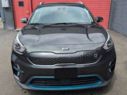 Киа Niro 2020 в Ивано-Франковске на Automoto.ua Серый Киа Niro, объемом двигателя 0 л и пробегом 35 тыс. км за 14000 $, фото 1 на Automoto.ua