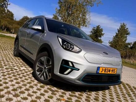 Сірий Кіа Niro, об'ємом двигуна 0 л та пробігом 74 тис. км за 20500 $, фото 1 на Automoto.ua