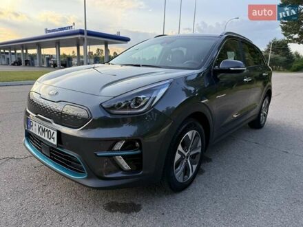 Серый Киа Niro, объемом двигателя 0 л и пробегом 57 тыс. км за 23299 $, фото 1 на Automoto.ua