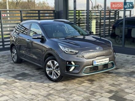Сірий Кіа Niro, об'ємом двигуна 0 л та пробігом 142 тис. км за 18900 $, фото 1 на Automoto.ua