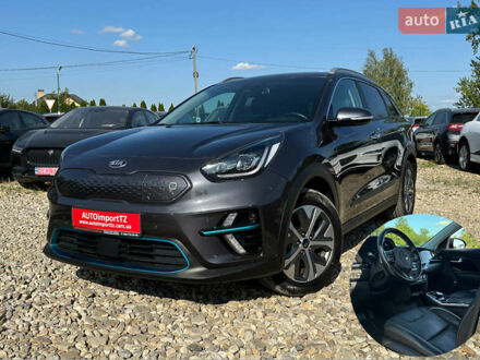 Киа Niro 2020 в Львове на Automoto.ua Серый Киа Niro, объемом двигателя 0 л и пробегом 76 тыс. км за 21700 $, фото 1 на Automoto.ua