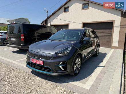 Киа Niro 2020 в Хмельницком на Automoto.ua Серый Киа Niro, объемом двигателя 0 л и пробегом 133 тыс. км за 19553 $, фото 1 на Automoto.ua