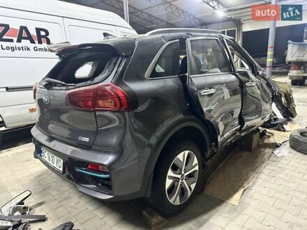 Сірий Кіа Niro, об'ємом двигуна 0 л та пробігом 149 тис. км за 7900 $, фото 1 на Automoto.ua