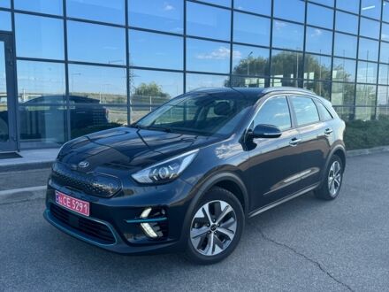 Серый Киа Niro, объемом двигателя 0 л и пробегом 93 тыс. км за 17900 $, фото 1 на Automoto.ua