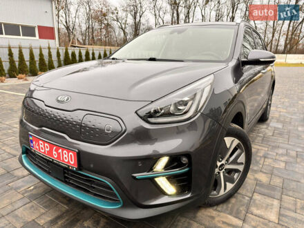 Серый Киа Niro, объемом двигателя 0 л и пробегом 77 тыс. км за 19500 $, фото 1 на Automoto.ua