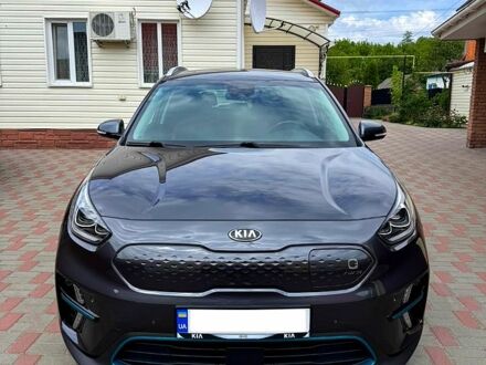 Киа Niro 2020 в Черкассах на Automoto.ua Серый Киа Niro, объемом двигателя 0.15 л и пробегом 58 тыс. км за 21850 $, фото 1 на Automoto.ua