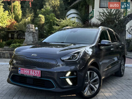 Сірий Кіа Niro, об'ємом двигуна 0 л та пробігом 144 тис. км за 18200 $, фото 1 на Automoto.ua