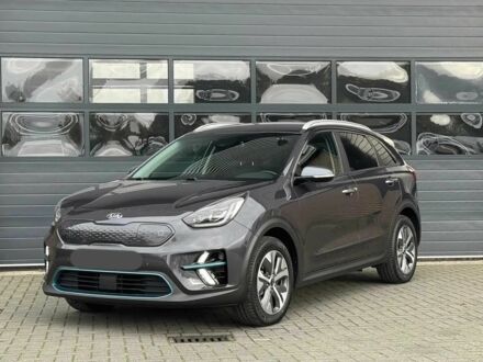 Киа Niro 2020 в Житомире на Automoto.ua Серый Киа Niro, объемом двигателя 0 л и пробегом 38 тыс. км за 8900 $, фото 1 на Automoto.ua