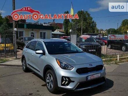 Киа Niro 2020 в Николаеве на Automoto.ua Серый Киа Niro, объемом двигателя 1.6 л и пробегом 4 тыс. км за 21799 $, фото 1 на Automoto.ua