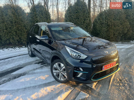 Киа Niro 2020 в Самборе на Automoto.ua Серый Киа Niro, объемом двигателя 0 л и пробегом 96 тыс. км за 19500 $, фото 1 на Automoto.ua