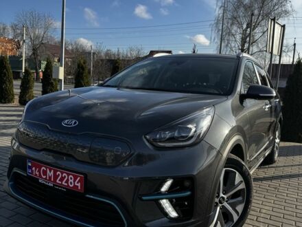 Серый Киа Niro, объемом двигателя 0 л и пробегом 86 тыс. км за 23100 $, фото 1 на Automoto.ua