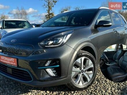 Сірий Кіа Niro, об'ємом двигуна 0 л та пробігом 54 тис. км за 23900 $, фото 1 на Automoto.ua