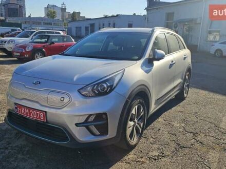 Кіа Niro 2021 у Києві на Automoto.ua Сірий Кіа Niro, об'ємом двигуна 0 л та пробігом 39 тис. км за 22700 $, фото 1 на Automoto.ua