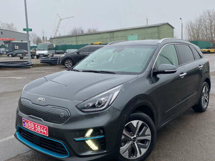 Серый Киа Niro, объемом двигателя 0 л и пробегом 36 тыс. км за 16199 $, фото 1 на Automoto.ua