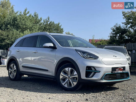 Киа Niro 2021 в Луцке на Automoto.ua Серый Киа Niro, объемом двигателя 0 л и пробегом 51 тыс. км за 21760 $, фото 1 на Automoto.ua