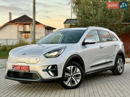 Киа Niro 2021 в Бердичеве на Automoto.ua Серый Киа Niro, объемом двигателя 0 л и пробегом 70 тыс. км за 21350 $, фото 1 на Automoto.ua