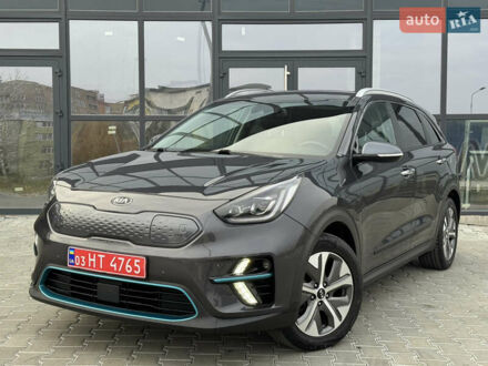 Серый Киа Niro, объемом двигателя 0 л и пробегом 147 тыс. км за 18450 $, фото 1 на Automoto.ua