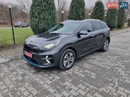 Серый Киа Niro, объемом двигателя 0 л и пробегом 42 тыс. км за 22850 $, фото 1 на Automoto.ua