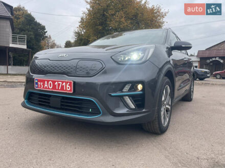 Серый Киа Niro, объемом двигателя 0 л и пробегом 139 тыс. км за 17900 $, фото 1 на Automoto.ua