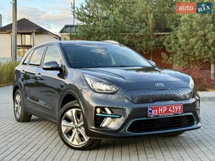 Киа Niro 2021 в Бердичеве на Automoto.ua Серый Киа Niro, объемом двигателя 0 л и пробегом 82 тыс. км за 19250 $, фото 1 на Automoto.ua