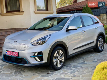 Серый Киа Niro, объемом двигателя 0 л и пробегом 59 тыс. км за 21299 $, фото 1 на Automoto.ua