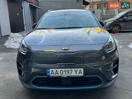 Киа Niro 2021 в Киеве на Automoto.ua Серый Киа Niro, объемом двигателя 0 л и пробегом 107 тыс. км за 19300 $, фото 1 на Automoto.ua