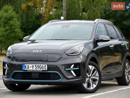 Сірий Кіа Niro, об'ємом двигуна 0 л та пробігом 47 тис. км за 23890 $, фото 1 на Automoto.ua
