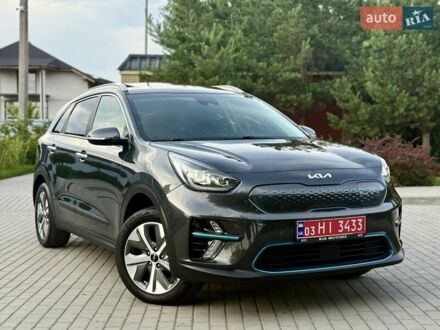 Кіа Niro 2022 у Бердичеве на Automoto.ua Сірий Кіа Niro, об'ємом двигуна 0 л та пробігом 84 тис. км за 18950 $, фото 1 на Automoto.ua