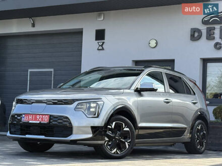 Серый Киа Niro, объемом двигателя 0 л и пробегом 95 тыс. км за 22700 $, фото 1 на Automoto.ua